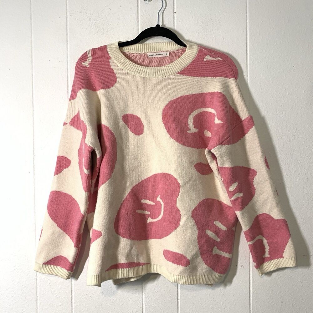 Moon & Madison Womens Small Sweater Pink Smiley‎ Face Crew Neck Oversized
